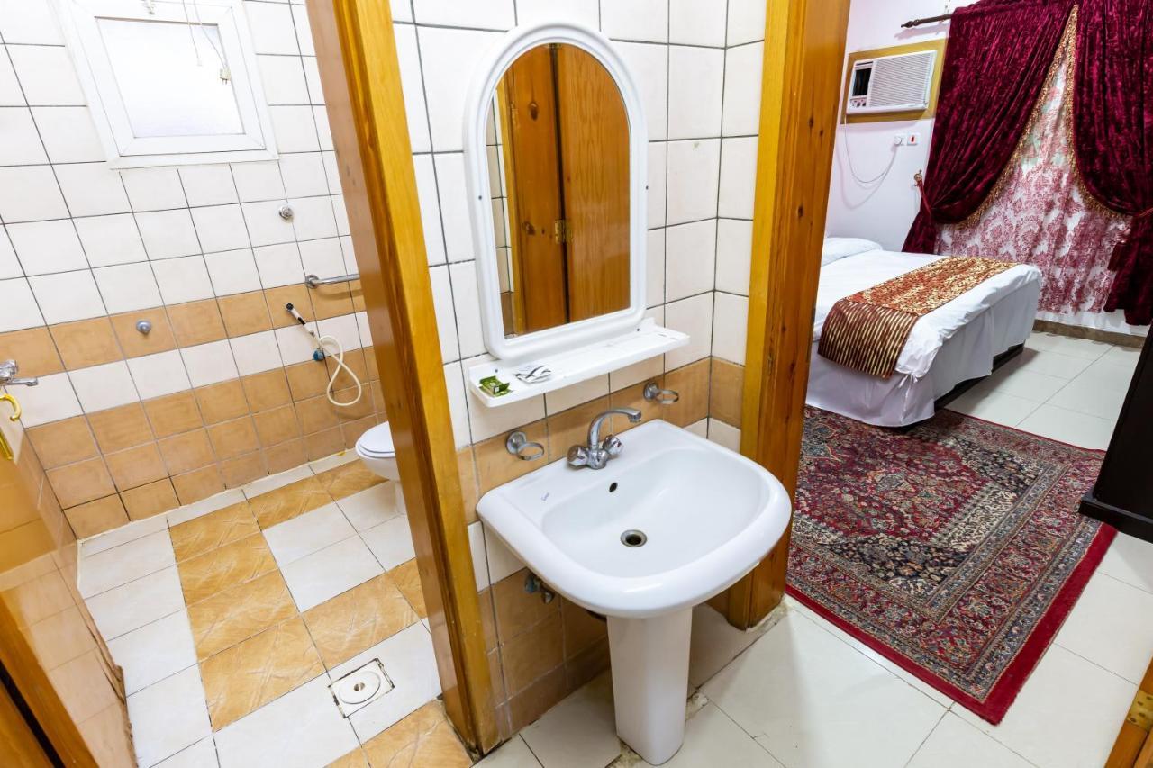 العييري للوحدات السكنية المفروشة الباحة 2 อัลบาฮา ภายนอก รูปภาพ